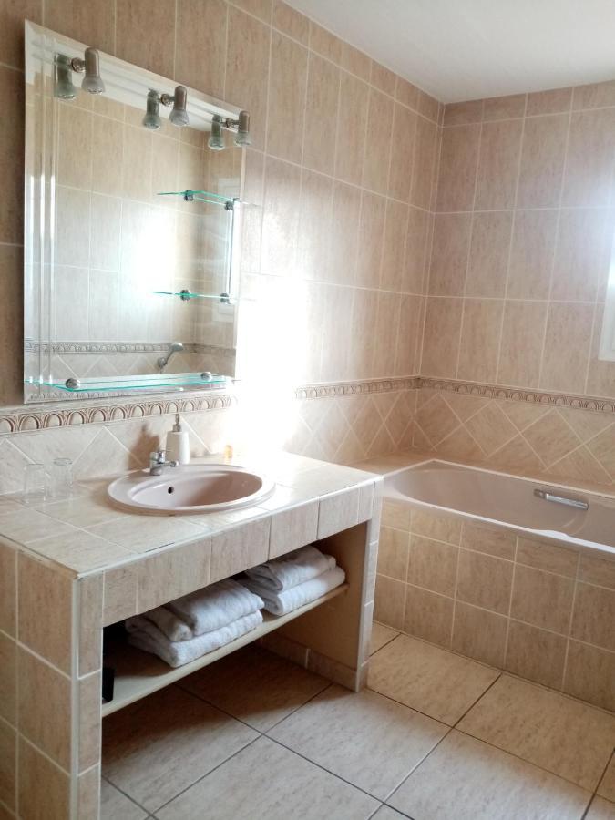 Chambres D'Hotes Du Capimont Hérépian Екстериор снимка
